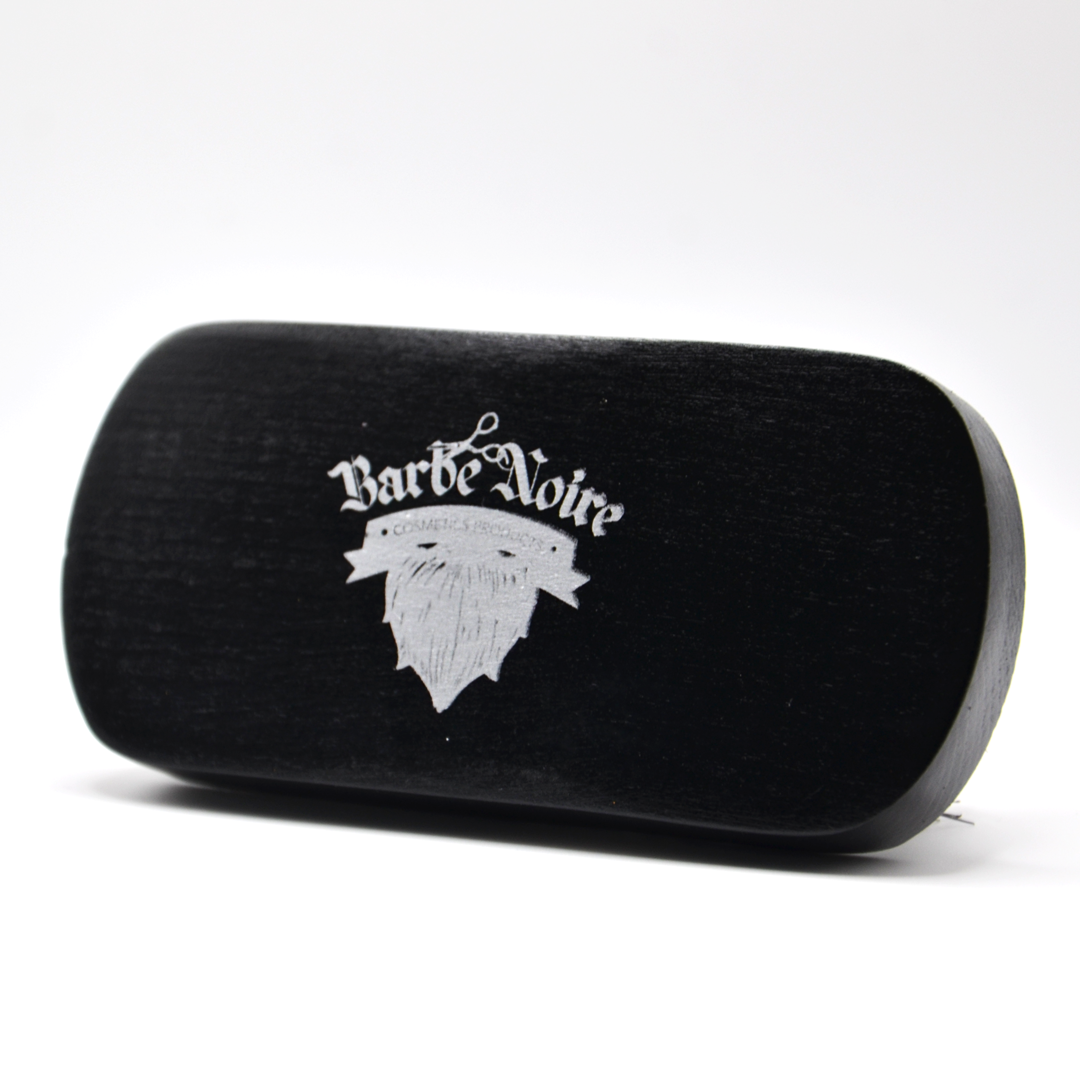brosse barbe noire
